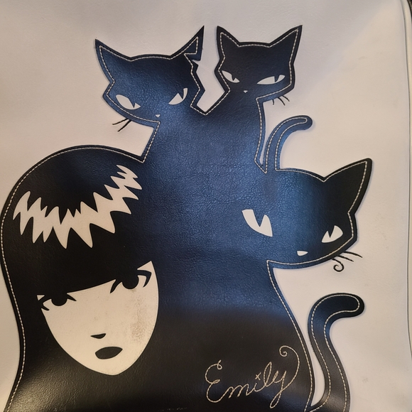 Vintage Emily The Strange Messenger Bag Never Used - Picture 4 of 16